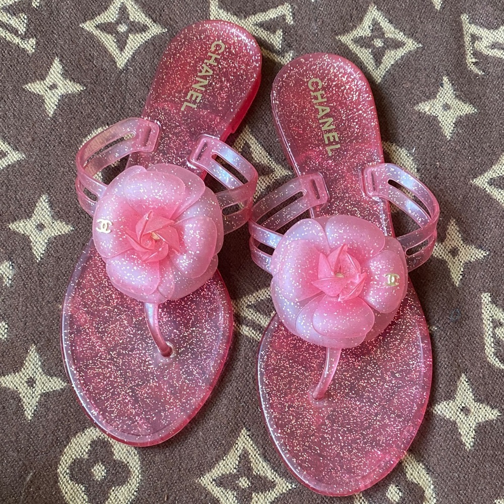 CHANEL COCO Camellia Flat Thong Sandals